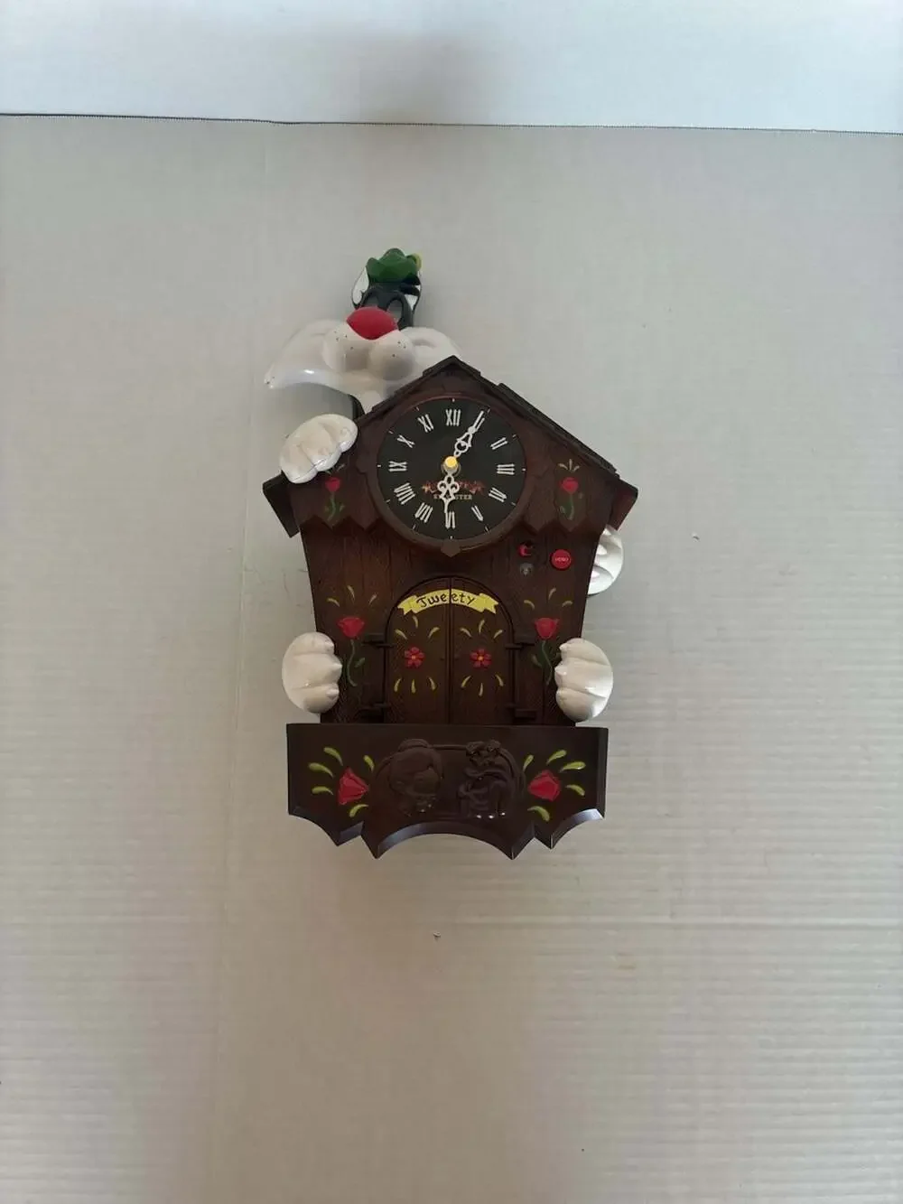 ThinkTek Warner Bros. Looney Tunes Sylvester and Tweety Animated Cuckoo Clock